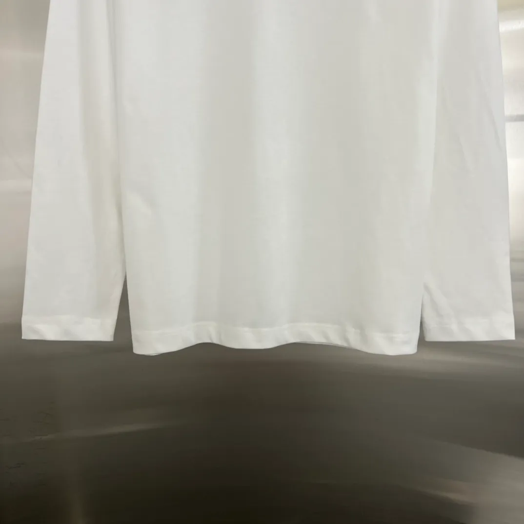 ：Moncler/ T ：300 100% ：320 ： ：White Black Size：S M L XL Same Style